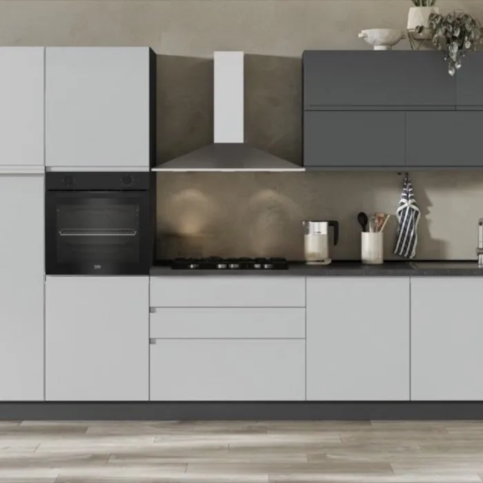 Cucina componibile New Kelly moderna con finiture grigio antracite opaco e grigio acciaio, completa di elettrodomestici Beko– L 360 x H 216 cm